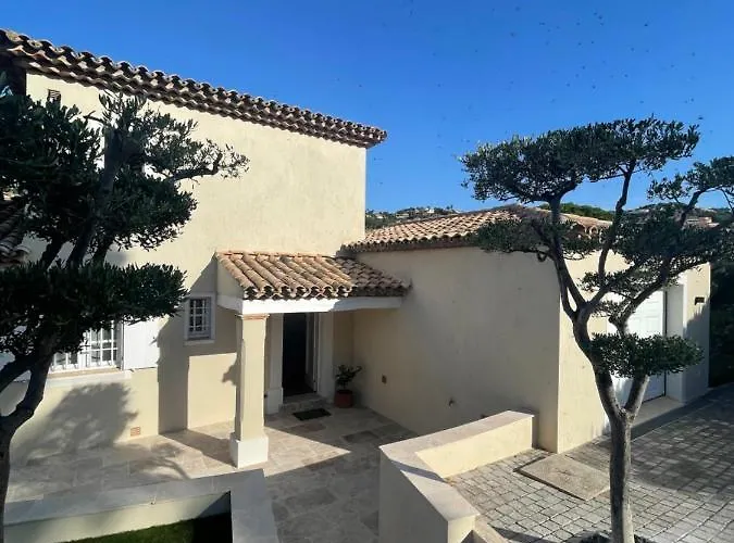 Avec Piscine Sur Le Golf