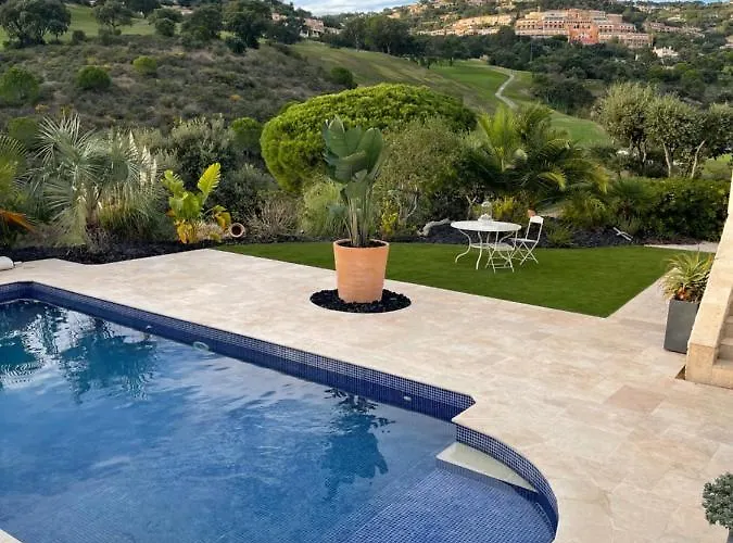 Avec Piscine Sur Le Golf Sainte-Maxime